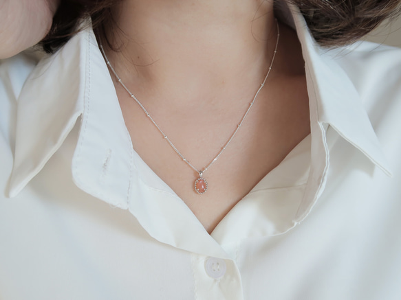 925純銀 澄月光石 細麻花邊 爪鑲 項鍊 (2種鍊型可選) 免費送禮包裝 第14張的照片