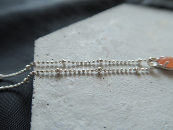 925純銀 澄月光石 細麻花邊 爪鑲 項鍊 (2種鍊型可選) 免費送禮包裝 第4張的照片