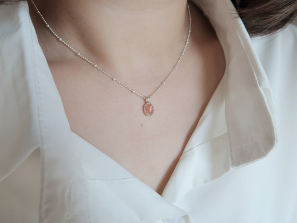 925純銀 澄月光石 細麻花邊 爪鑲 項鍊 (2種鍊型可選) 免費送禮包裝 第7張的照片