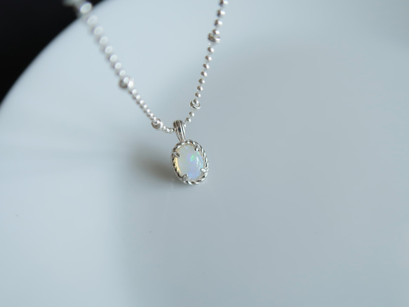 925純銀 蛋白石 細麻花邊 爪鑲 項鍊 (2種鍊型可選) 免費送禮包裝 第4張的照片