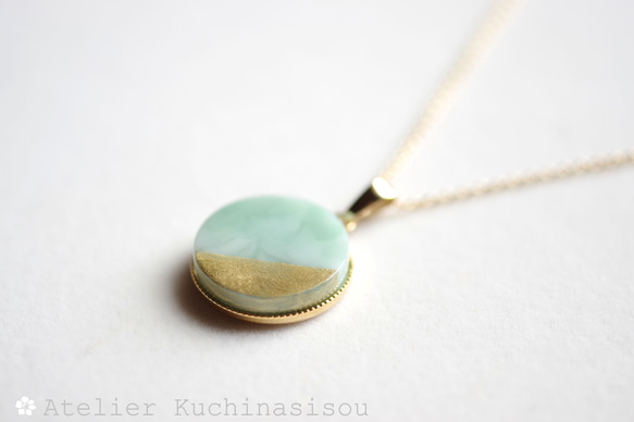 【訂製款】樹脂藝術圓形吊墜（阿波羅聖樹） 第3張的照片