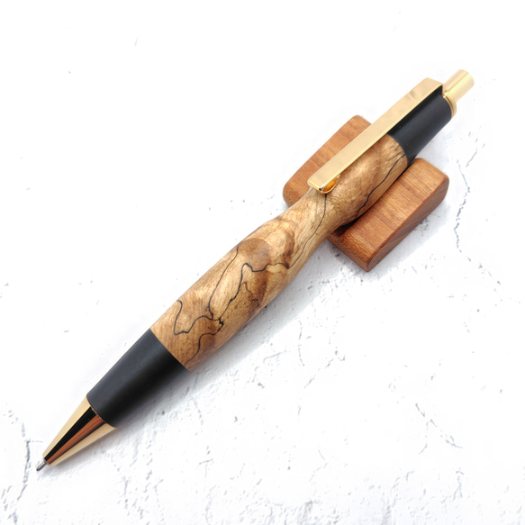 栃と黒檀の木軸ボールペン 1枚目の画像