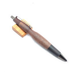 ウォルナットと黒檀の木軸ボールペン（期間限定値下げ中！） 3枚目の画像