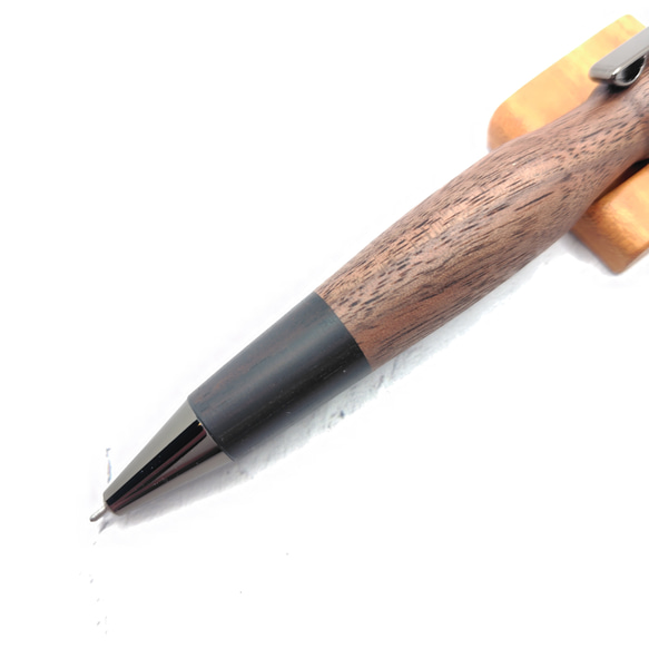 ウォルナットと黒檀の木軸ボールペン（期間限定値下げ中！） 4枚目の画像
