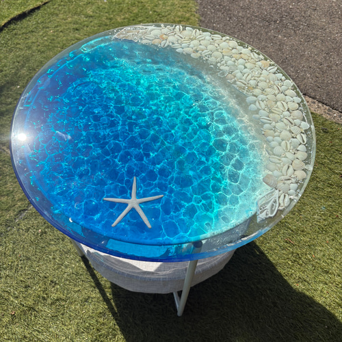 ビーチアート円形テーブル① 現品有り 円形ガラスラウンドテーブル シェルムーンビーチ 水紋の