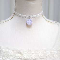 【訂製款】樹脂圓形圖案、梭編蕾絲和緞帶項鍊（紫色雲朵①）20毫米 第2張的照片