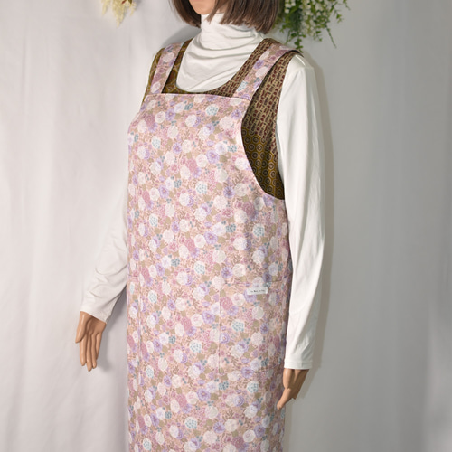 Sunduel お花モチーフが可愛い バッククロス エプロン ピンク 大人可愛い 春色オックス「Lacquer Dot&Flowers」ピンク バッククロス エプロン