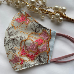 刺繍レースマスク〉華やかピンク×ネイビー 立体刺繍♡抗菌加工 布