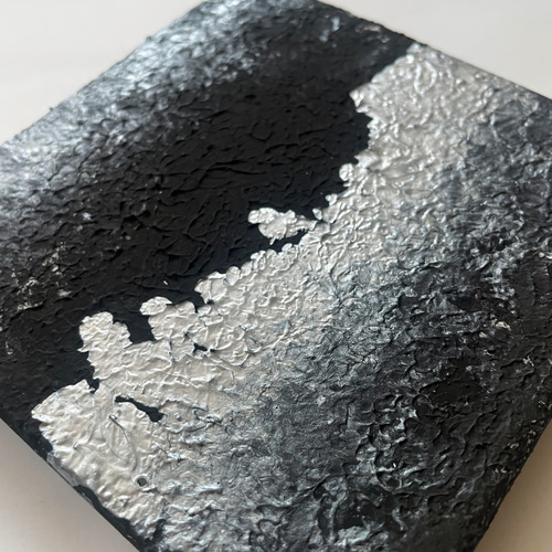 重厚感 銀と黒のモダンテクスチャーアート 15cm｜抽象画 インテリア