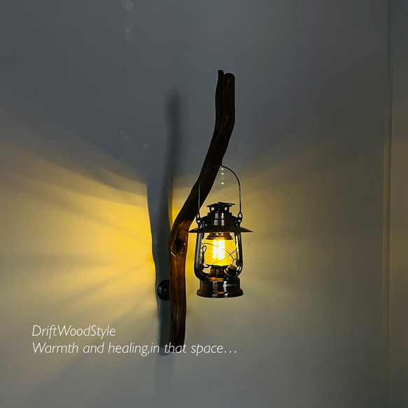 流木インテリア ランプや小物を飾れる天然流木の壁掛けスタンド ランタン 置物 北欧 照明 自然 N29 5枚目の画像