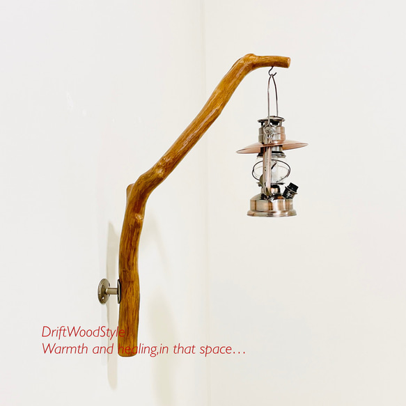 流木インテリア ランプや小物を飾れる天然流木の壁掛けスタンド ランタン 置物 北欧 照明 自然 N30 3枚目の画像