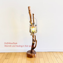 枝が斜めに伸びる流木スタンド ランタンやエアプラントを飾れる置物 N118 7枚目の画像