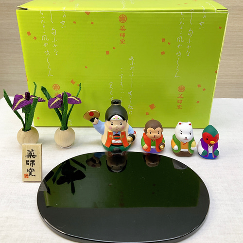 五月人形【錦彩桃太郎飾り ＆ ちりめん細工 花菖蒲一対】端午の節句