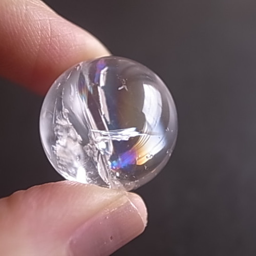 アイリスクォーツ レインボークリスタル 水晶 2cm丸玉 スフィア