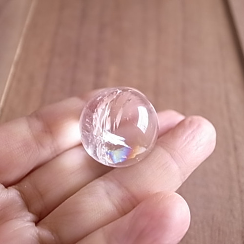 アイリスクォーツ レインボークリスタル 水晶 2cm丸玉 スフィア