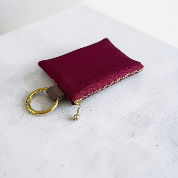 【母の日ギフト】カーネーション/インド刺繍×帆布◆カラビナ付きフラットポーチ/マルチケース 6枚目の画像