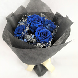 ピンクローズとミニ薔薇とかすみ草のふんわり花束（プリザーブド