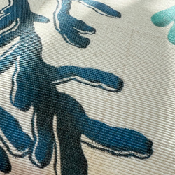 クッションカバー　45cm角　コーラルプリント　ブルー　ターコイズブルー　ベージュ 4枚目の画像