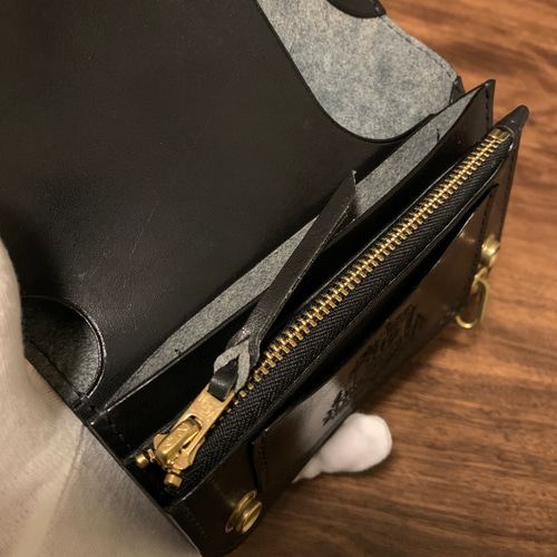 トラッカーウォレット　昭南多脂ベンズ　ミドル　CA008 トラッカーウォレット 昭南多脂ベンズ ミドル CA008 二つ折り財布