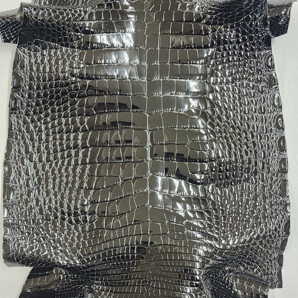 ワニ革  グレージング仕上げ  黒　No.C009768 3枚目の画像