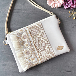 フェイクレザーとインド刺繍リボンのサコッシュ/ミニポシェット/ミニ