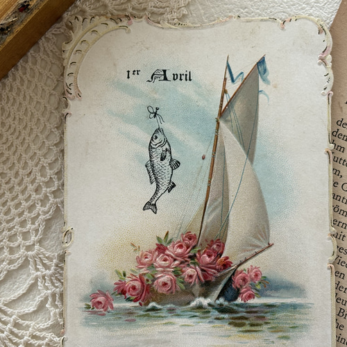 フランス アンティークカード Poisson d'Avril 4月の魚 エンボス Rose