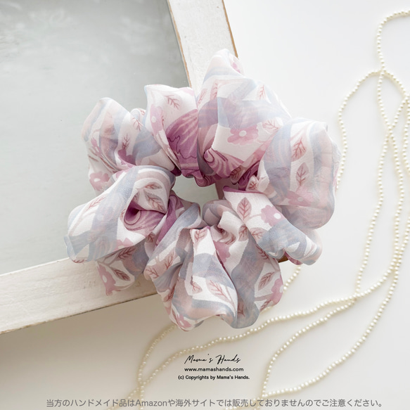 《蓬鬆蛋白石與半透明花朵》☘️ Pimpernel William Morris 淡粉色蓬鬆髮圈 第1張的照片