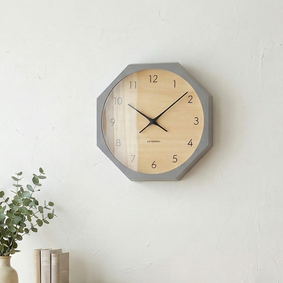 KATOMOKU muku clock 7 八角形 グレー シナ文字盤 km-83GR8 掛け時計 木製 静か 3枚目の画像