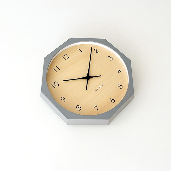 KATOMOKU muku clock 7 八角形 グレー シナ文字盤 km-83GR8 掛け時計 木製 静か 7枚目の画像