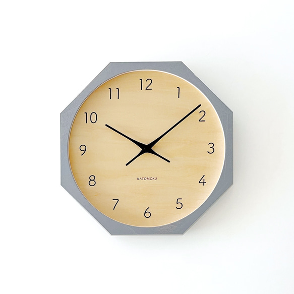 KATOMOKU muku clock 7 八角形 グレー シナ文字盤 km-83GR8 掛け時計 木製 静か 8枚目の画像