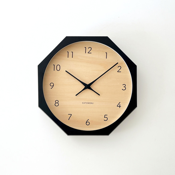 KATOMOKU muku clock 7 八角形 ブラック シナ文字盤 km-83BK8 掛け時計 木製 静か 4枚目の画像