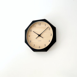 KATOMOKU muku clock 7 八角形 ブラック シナ文字盤 km-83BK8 掛け時計 木製 静か 1枚目の画像