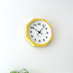 KATOMOKU muku clock 12 八角形 イエロー km-97YE8  掛け時計 木製 静か 4枚目の画像