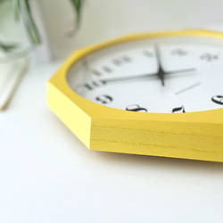 KATOMOKU muku clock 12 八角形 イエロー km-97YE8  掛け時計 木製 静か 7枚目の画像