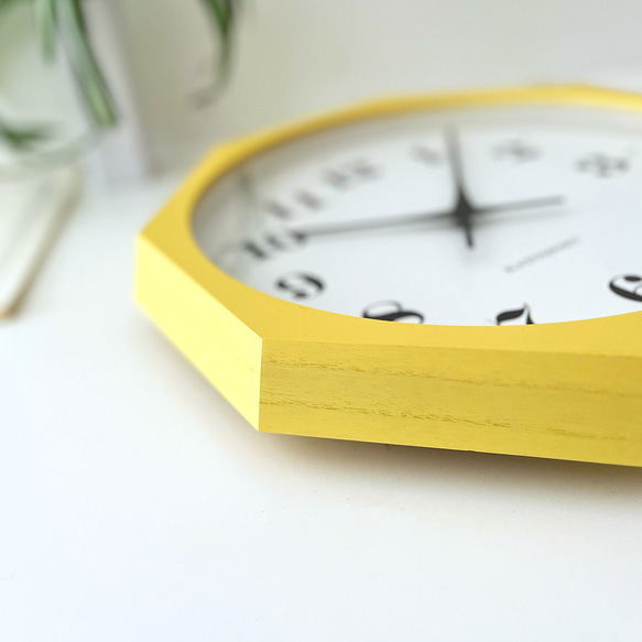 KATOMOKU muku clock 12 八角形 イエロー km-97YE8  掛け時計 木製 静か 7枚目の画像