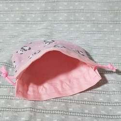 コロコロパンダとスターの丸いミニ巾着袋。飴ちゃんやリップポーチに（丸い巾着）（ミニ巾着） 3枚目の画像