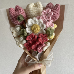 当店人気No1】枯れない花 チューリップ 枯れない花束 編み物 毛糸の
