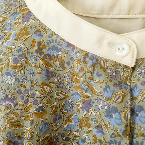 Ditzy floral blouse グリーン M～Lサイズ ブラウス hariangii 通販