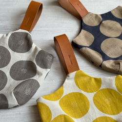 新作♡あんぱん柄♡小さいのにちゃんと主役♪ミニバック★革の持ち手が可愛い♡母の日や誕生日プレゼントにも♪ 1枚目の画像