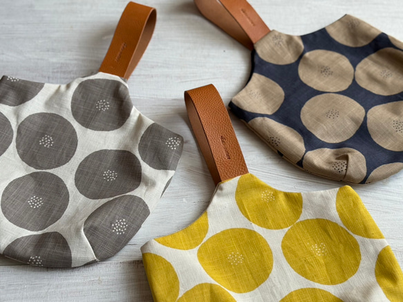 新作♡あんぱん柄♡小さいのにちゃんと主役♪ミニバック★革の持ち手が可愛い♡母の日や誕生日プレゼントにも♪ 1枚目の画像