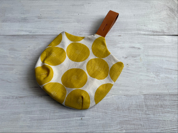 新作♡あんぱん柄♡小さいのにちゃんと主役♪ミニバック★革の持ち手が可愛い♡母の日や誕生日プレゼントにも♪ 3枚目の画像