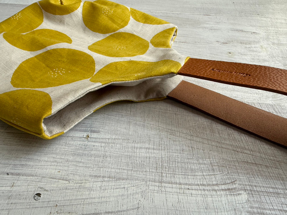 新作♡あんぱん柄♡小さいのにちゃんと主役♪ミニバック★革の持ち手が可愛い♡母の日や誕生日プレゼントにも♪ 5枚目の画像