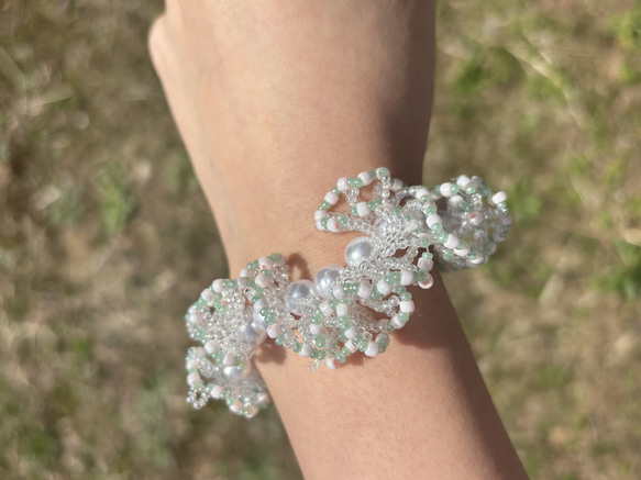 お花畑のようなブレスレット　-spring garden bracelet- 4枚目の画像