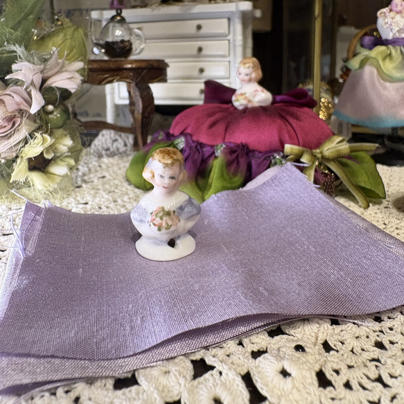 ミニミニハーフドールのピンクッション・キットF(薄いパープル) 1枚目の画像