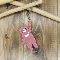 ぶら～ん』クマさんキーホルダー＊ツキノワグマ 牛本革 バッグチャーム
