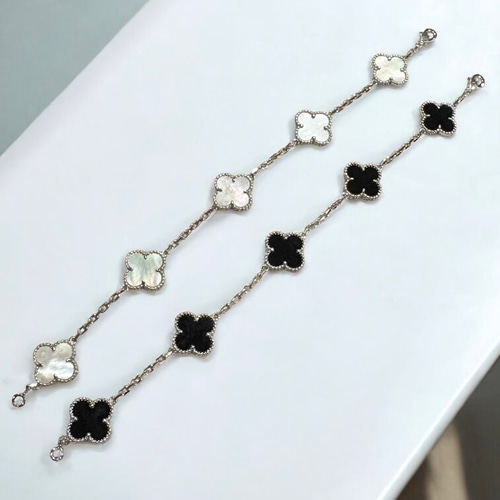 GW特価】高品質☆5連クローバー ブレスレット(シルバー金具
