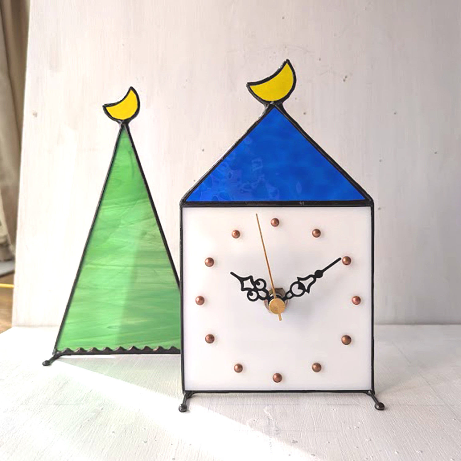 月と青い屋根の家・ステンドグラスの掛け＆置き時計【受注制作】