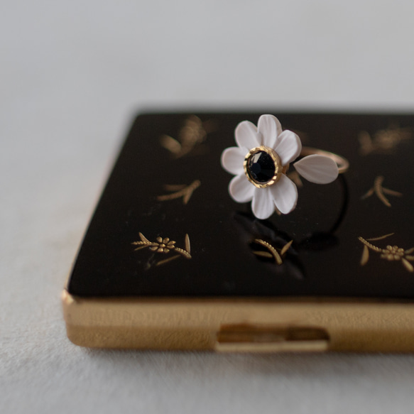 【期間限定】14KGF 包金軟陶 花算命 開口戒 / Vanilla Noir / Free Size 第5張的照片