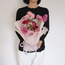 フレッシュフラワー　そのまま飾れるブーケ・ピンク S・Mサイズ　生花　花束　母の日　フラワー　母の日ギフト2026 4枚目の画像