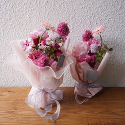 フレッシュフラワー　そのまま飾れるブーケ・ピンク S・Mサイズ　生花　花束　母の日　フラワー　母の日ギフト2026 2枚目の画像